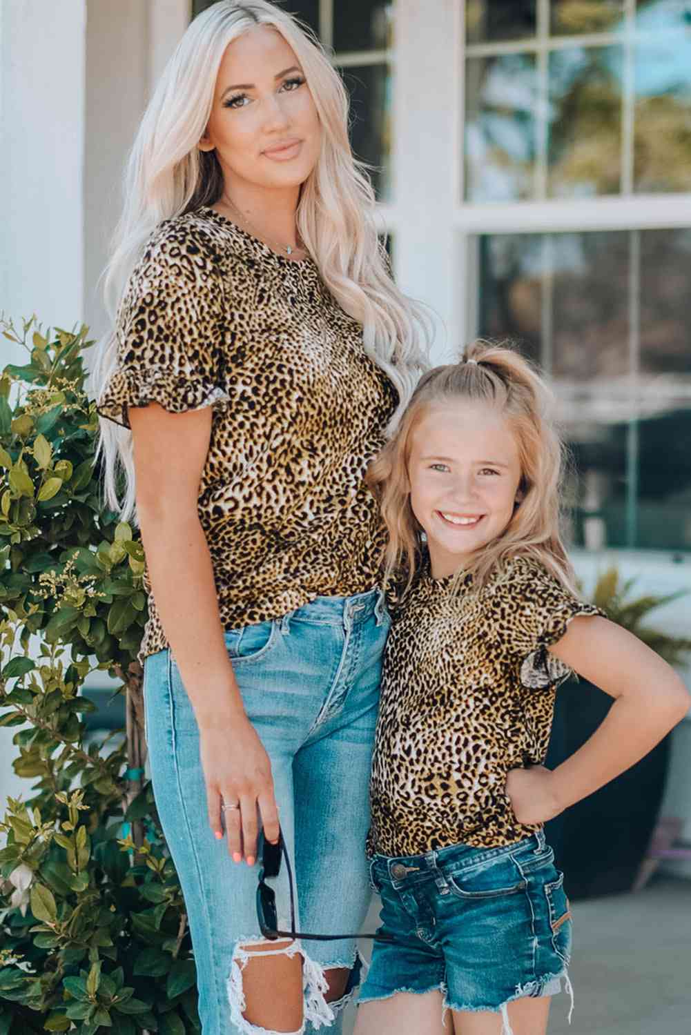 Girls Leopard Short Flounce Sleeve Tee